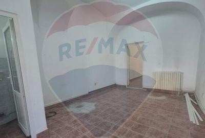 Spa?iu comercial/birouri zona Ultracentrala - 2