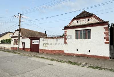 CASĂ COMPUSĂ DIN 2 CORPURI + CURTE + ANEXE - ORAȘ RUPEA | COMISION 0% - 2
