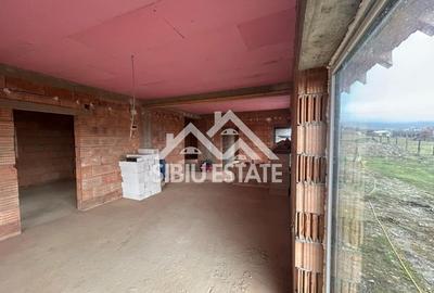 Casă individuală cu 3 camere cu Canalizare în Vale - 3