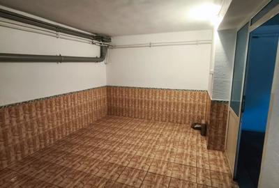 Spațiu comercial, de 315 mp, în Sud - 16