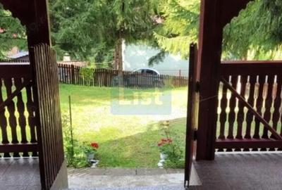 Casă cu Teren 2000 Mp în Răstolița - 2