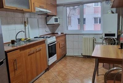 Apartament cu 3 camere decomandat în Inel II - 3