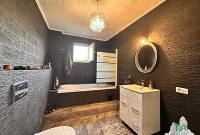 Casă individuală cu 9 camere cu Canalizare în Palazu Mare - 7