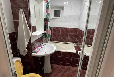 Apartament cu 3 camere semidecomandat în Central - 6