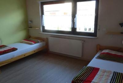 Casă cu 4 camere în Brădești - 1