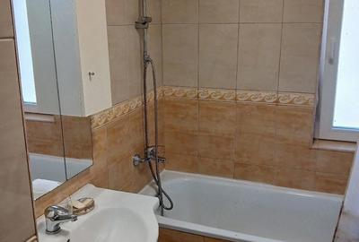 Apartament cu 2 camere decomandat în Rogerius - 3