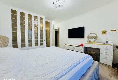 Apartament cu 4 camere semidecomandat în Lipovei