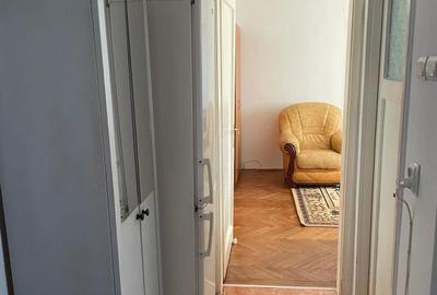 Apartament cu 2 camere semidecomandat în Drumul Carului