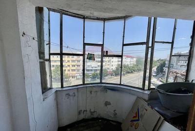 Apartament cu 3 camere de vanzare in zona Brailei - 9