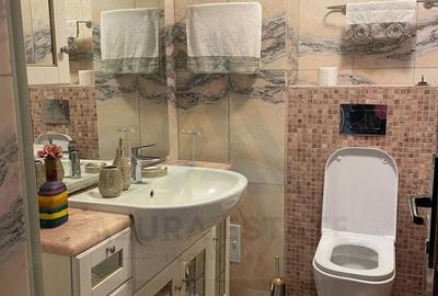 Apartament cu 3 camere decomandat în Central - 9