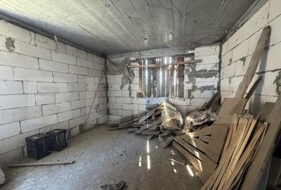 Casă cu 4 camere cu Teren 420 Mp în Cernele - 1