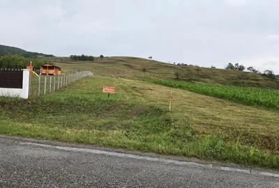 Teren de 908 mp, în Josani - 3