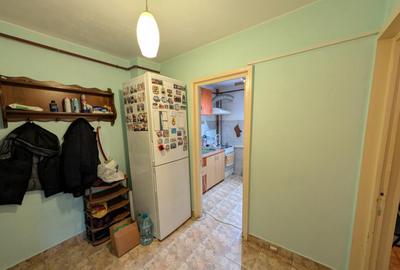 Miron Costin 3 camere semidecomandate - 58mp , etaj 3 - 10