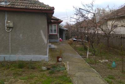 Casă cu 3 camere în Adâncata - 10