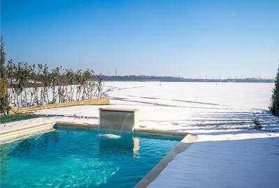 Casă cu 5 camere cu Teren 587 Mp în Central