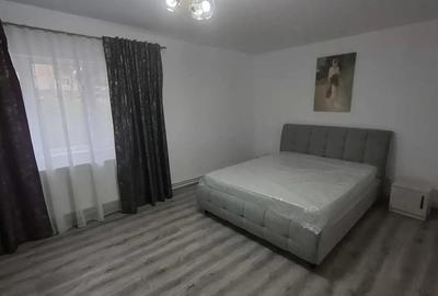 Inchiriez apartament - 1