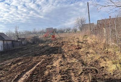 Teren de 2730 mp, în Bârnova