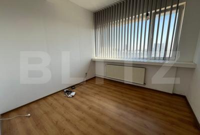 Spatiu de birou, 55 mp, zona Piata 1 Mai - 3
