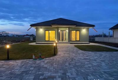 Casă cu 5 camere cu Teren 2000 Mp în Volovăț - 17