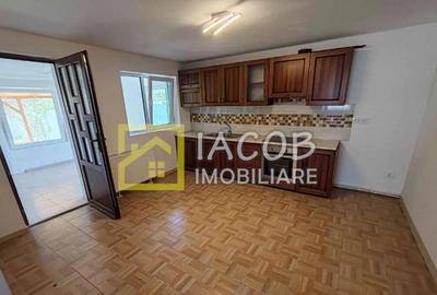 Casa P M cu 800 mp teren, com. Garleni, jud. Bacau - 8
