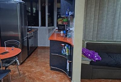 Apartament cu 3 camere în Decebal - 6