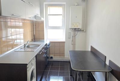 Apartament cu 2 camere decomandat în Progresul - 4