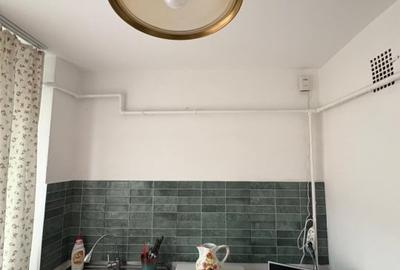 Apartament cu 3 camere semidecomandat în 9 Mai - 3