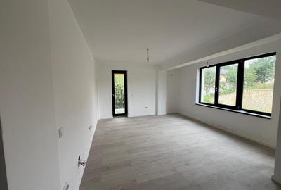 Oportunitate de investitie: Apartament nou cu 2 camere la 650 m de Family Market - 2