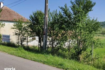 Teren de 4700 mp, în Merghindeal - 4