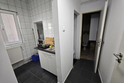 Apartament cu 3 camere semidecomandat, mobilat în Unirii - 6