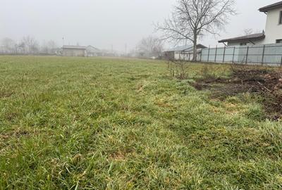 Teren Construcții intravilan de 1800 mp, în Est - 2