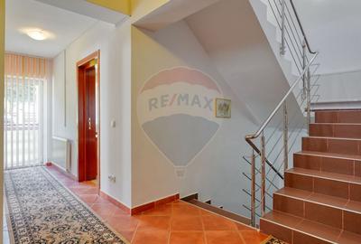 Casa / Vila cu 8 camere de vanzare in zona Valea Rasnoavei - 17