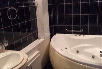 Apartament cu 3 camere decomandat în Central - 1