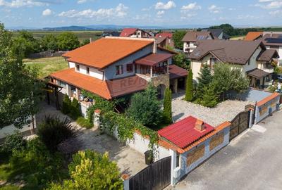 Conac, proprietate unica, in mijlocul naturii, Sacele! - 4