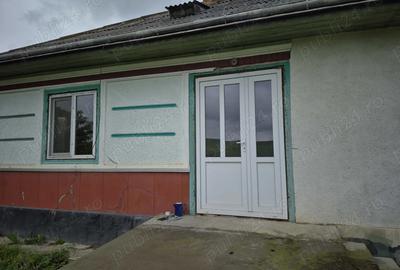 Casa cu anexe ?i padure - 2