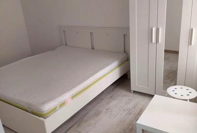 Inchiriez garsoniera - 2