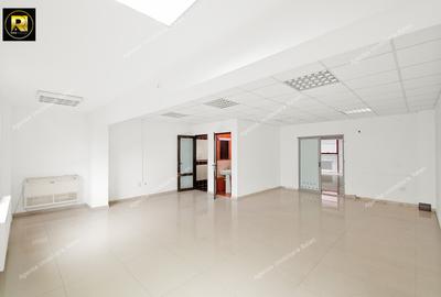 Spațiu comercial, de 170 mp, în - 10