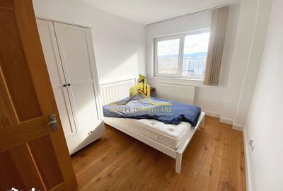 Apartament cu 3 camere semidecomandat, mobilat în Bulgaria