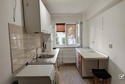 Apartament cu 2 camere semidecomandat, mobilat în Central - 1