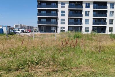 Teren agricol intravilan de 400 mp, în Titan - 4