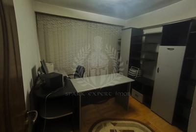 4 CAMERE // DEMOCRATIEI // 2 BALCOANE // PARCARE // CENTRALA PROPRIE - 9