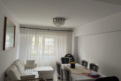 Apartament cu 4 camere decomandat în Central - 1