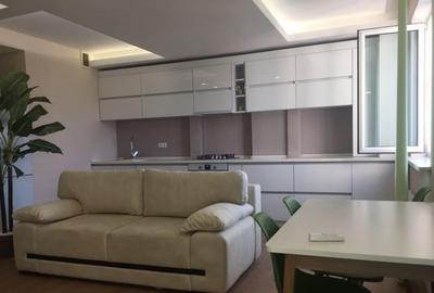 Apartament cu 2 camere decomandat în Moșilor