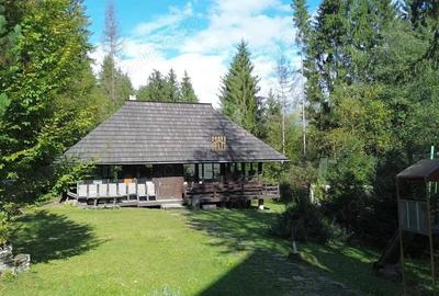 Spațiu comercial, de 2,000 mp, în Central - 2