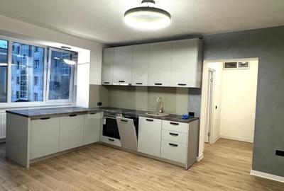 Apartament cu 3 camere, renovat complet, etaj 2, zona Tractorul Apartament cu 3 camere, renovat complet, etaj 2, zona Tractorul - 3