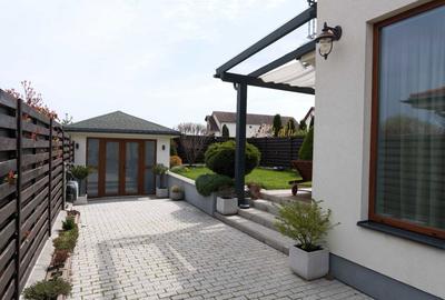 Casă cu 3 camere în Central - 1