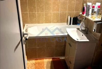 Apartament cu 4 camere decomandat în Cetate - 3