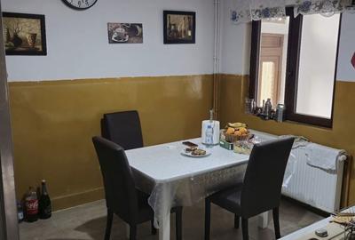 Casă cu 5 camere cu Teren 768 Mp în Central - 9