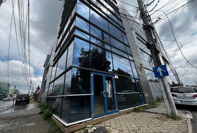Cladire de Birouri de Vanzare - 1.500.000 EUR - Contract de inchiriere pe 10 Ani - 2