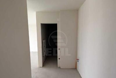 Apartament tip penthouse de vanzare Flore?ti, zona Eroilor - 2